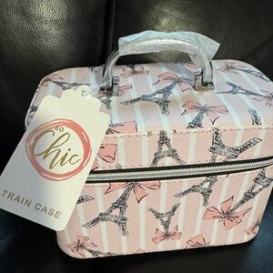 Chic Pink and White Eiffel Tower Cosmetic Bag NWT